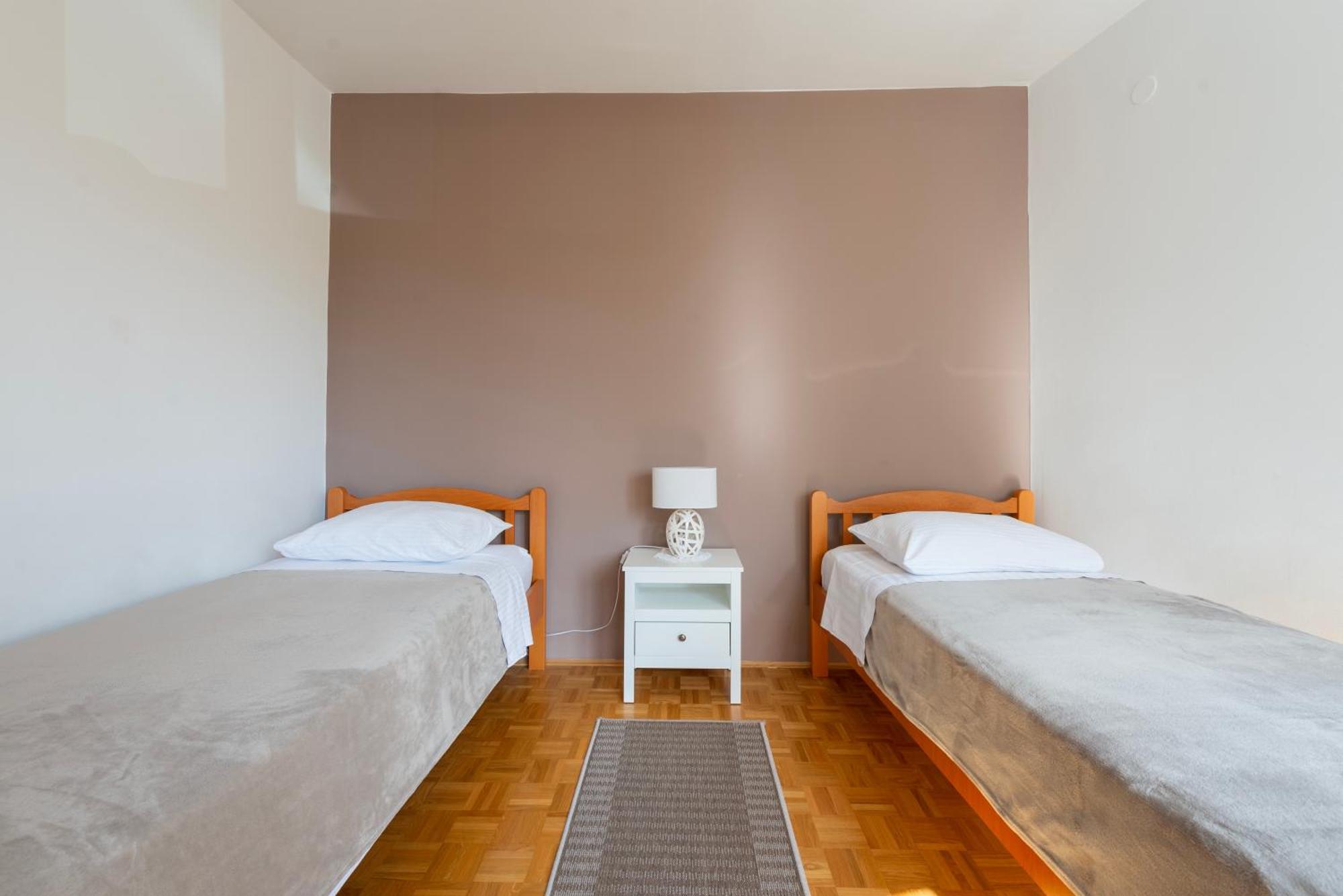 Maraska Park Apartment *