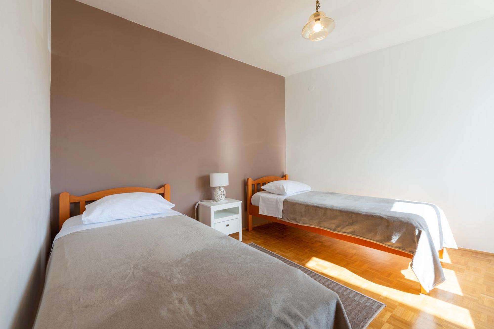Maraska Park Apartment *